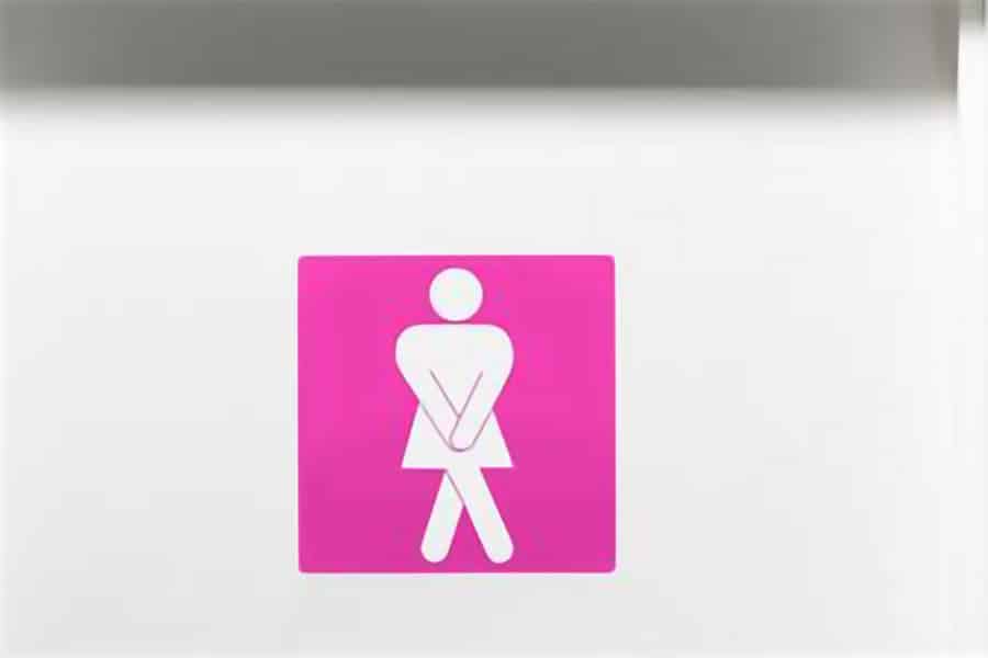 toilet-queue